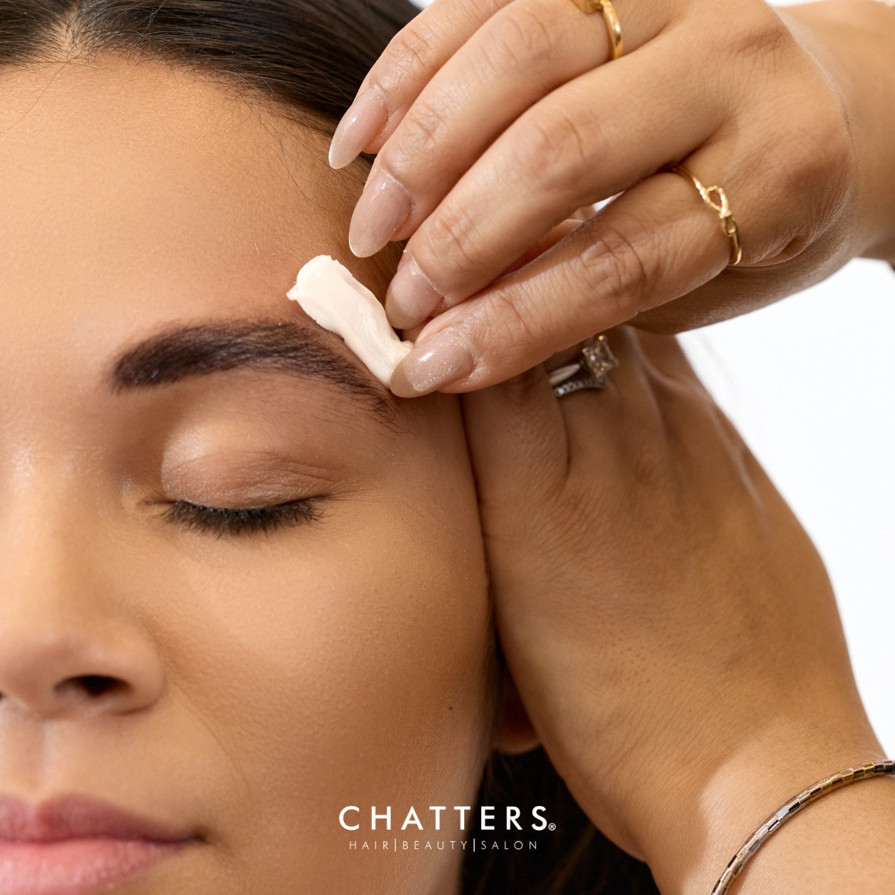 Shape Up & Save 50% on Brow Waxing icon